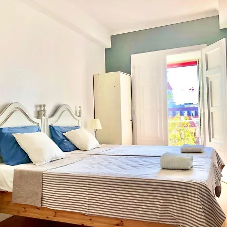 Frank's House & Happy Downtown דירה