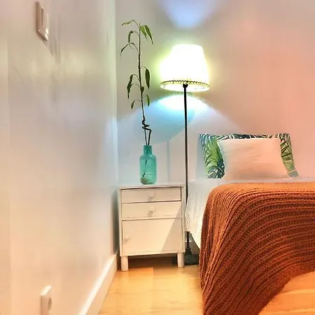 Frank's House & Happy Downtown Apartment *