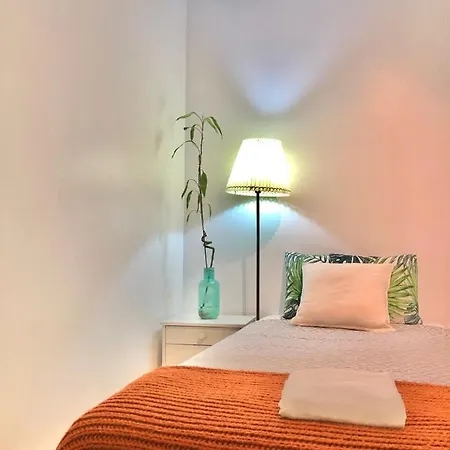 Frank's House & Happy Downtown