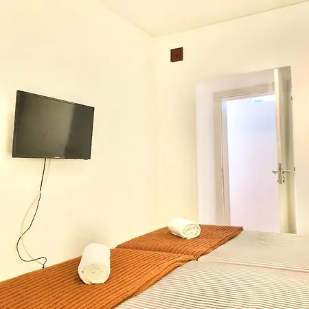 Frank's House & Happy Downtown Lisbon