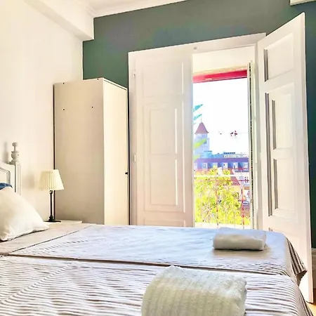 Frank's House & Happy Downtown Apartment Lisbon