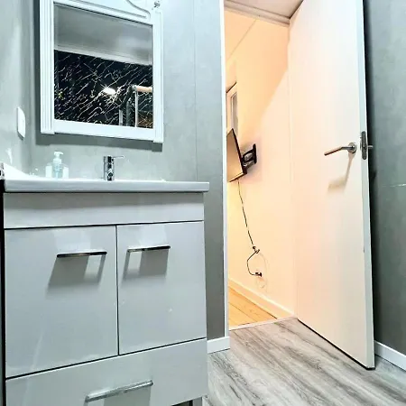 Frank's House & Happy Downtown Apartment Lisbon