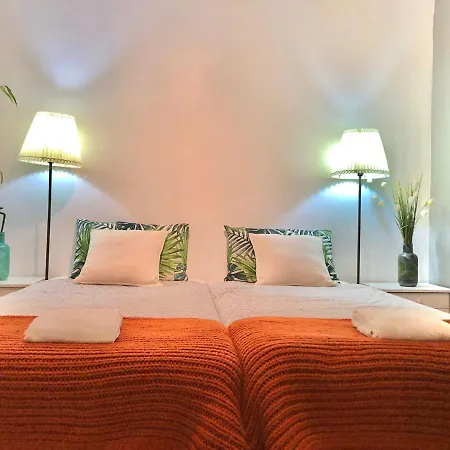 Frank's House & Happy Downtown *