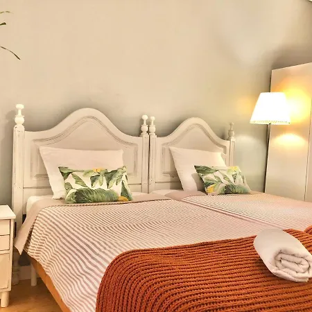 Frank's House & Happy Downtown Лиссабон