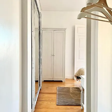 Frank's House & Happy Downtown Апартаменты *