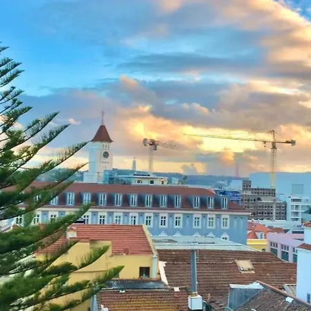 Frank's House & Happy Downtown Апартаменты